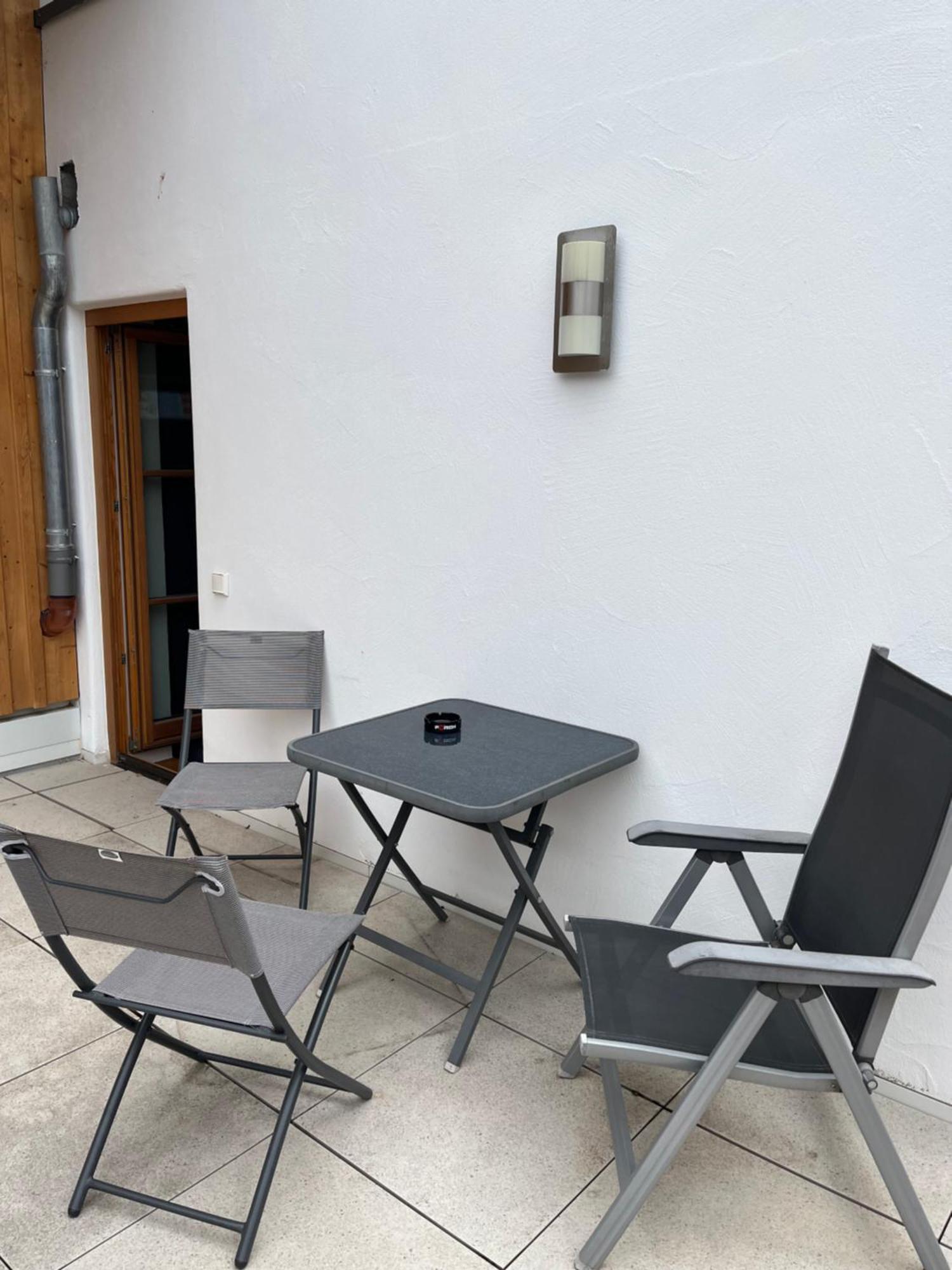 Ferienwohnung Tittmoning Zwischen Salzburg, Burghausen Und Oesterreich Esterno foto